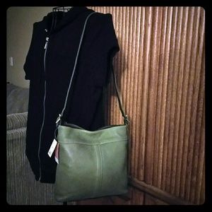 ADDITIONAL PICTURES 👜 LEATHER SHOULDER BAG NWT 🛍